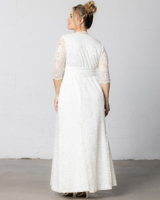 Amour Lace Wedding Gown in Ivory