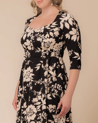 Royal Sweetheart Cocktail Dress in Vintage Ivory Florals