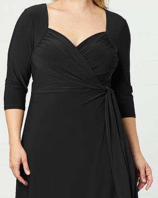 Sweetheart Knit Wrap Dress in Black Noir