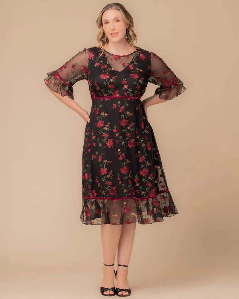 Kiyonna Women's Plus Size Wildflower Embroidered Dress, 5X Kiyonna Women's Plus Size Wildflower Embroidered Dress, 5X