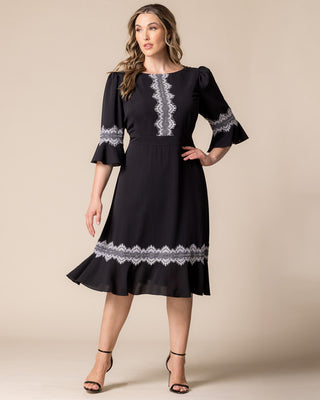 Villa Lace Trim Cocktail Dress in Black Noir