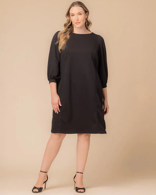 Madison Sweater Knit Shift Dress in Black Noir