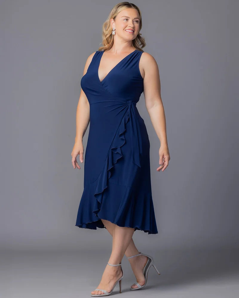 kiyonna wrap dress Women's Plus Size Signature Print Dress, Blue, 3X opt for classic sophistication with the Socialite Sweetheart Dress Kiyonna Plus Size Laguna Sleeveless