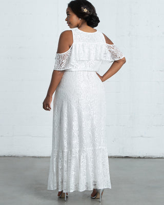 Savannah Lace Gown  in Pearl
