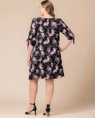 Manhattan A-Line Shift Dress in Black Floral Print