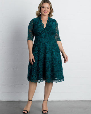 Mademoiselle Lace Cocktail Dress in Emerald Green