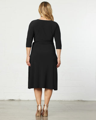 Sweetheart Knit Wrap Dress in Black Noir