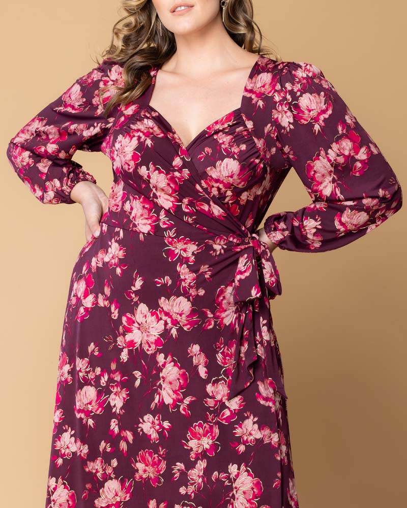 Kiyonna Womens Plus Size Socialite Sweetheart Wrap Dress