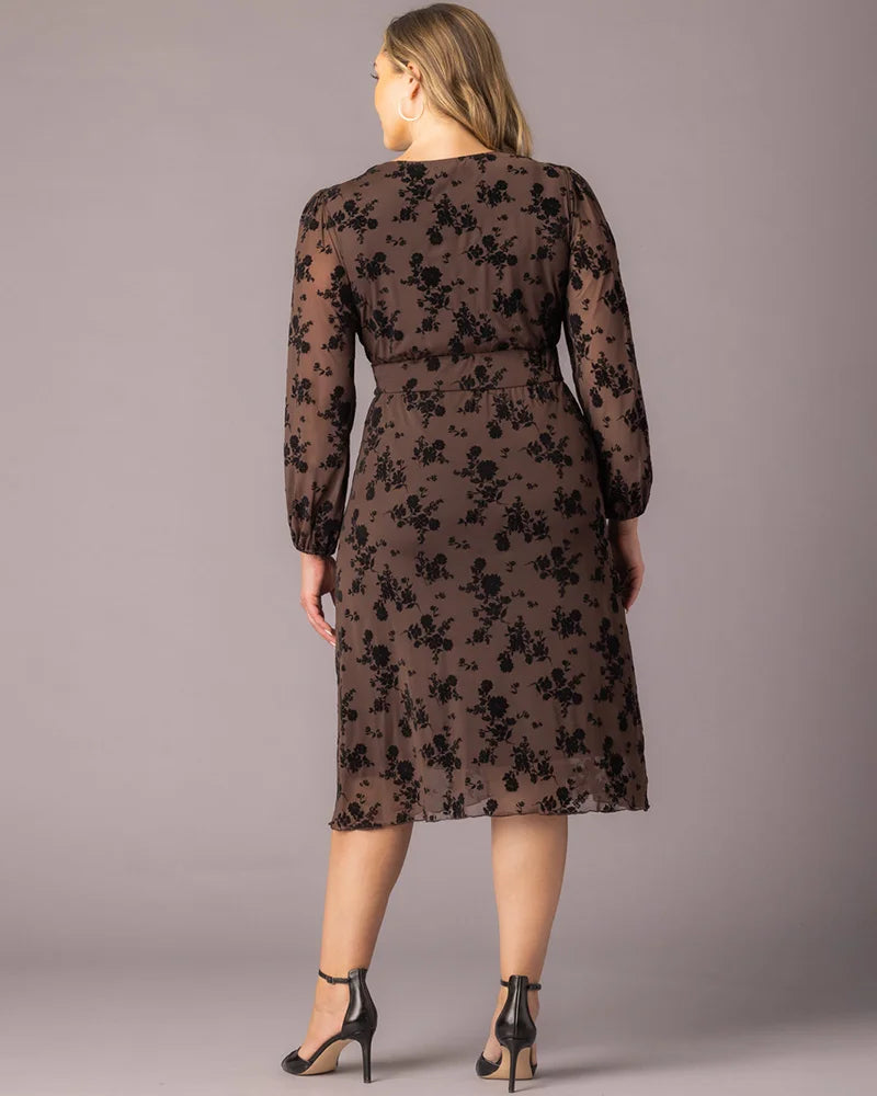 Kiyonna Women's Plus Size Melanie Mesh Midi Cocktail Dress, 5X