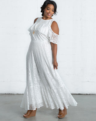 Savannah Lace Gown  in Pearl