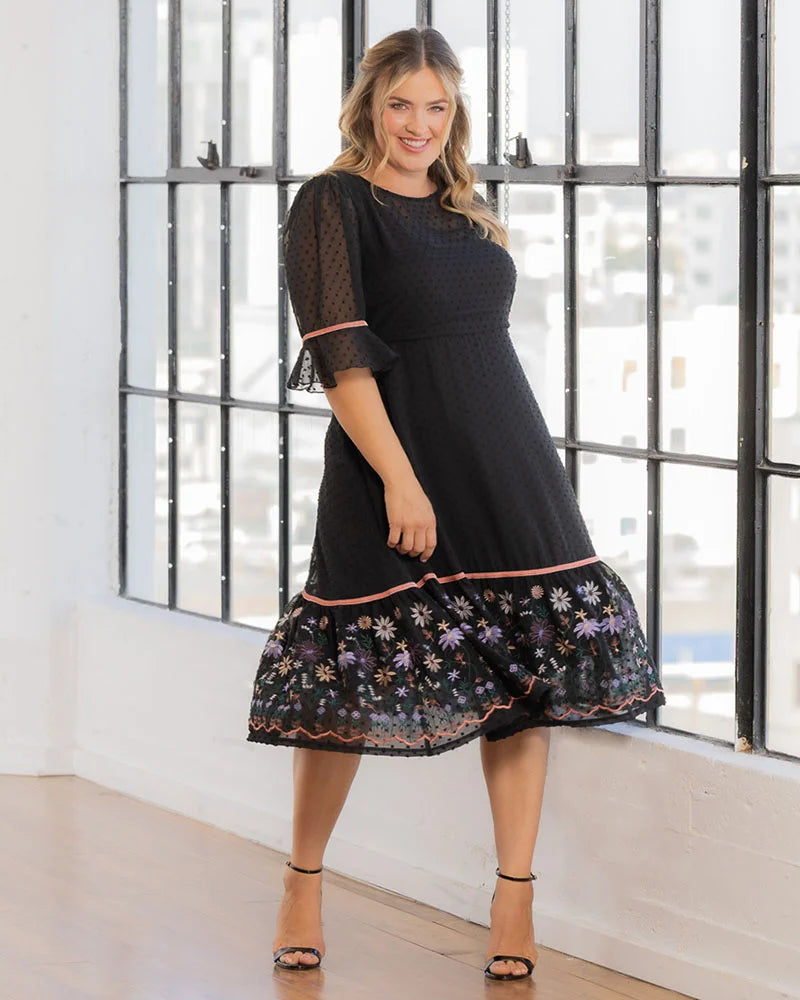 Kiyonna Women's Plus Size Mesmerizing Embroidered Cocktail Dress, 2X Kiyonna Women's Plus Size Mesmerizing Embroidered Cocktail Dress, 2X