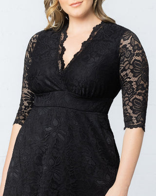 Maria Lace Evening Gown in Onyx