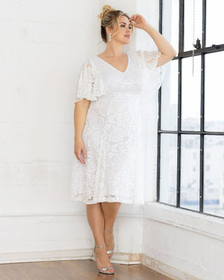 Genevieve Lace Flutter Sleeve Midi Dress in Pearl
